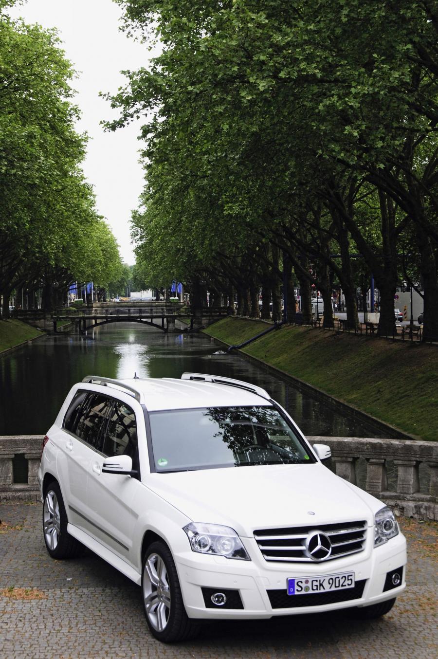  Mercedes-Benz GLK-Class 2010 года  (фото 41 из 224)